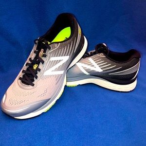 New Balance 880 Men’s Grey/Black size 10.5 - wide